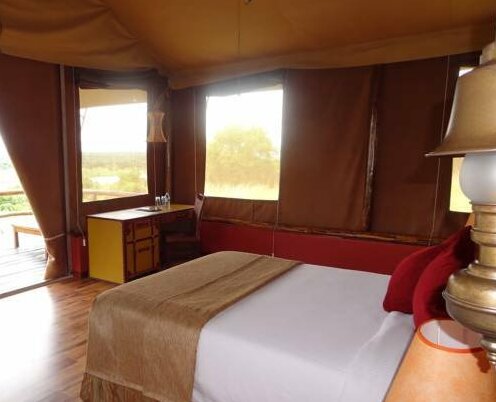 Paraa Safari Lodge