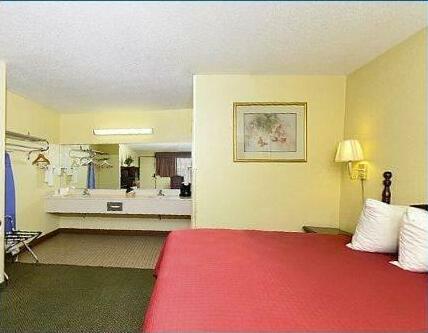 America's Best Value Inn and Suites Aberdeen - Photo5