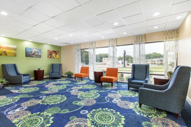 Days Inn by Wyndham Absecon Atlantic City Area - Photo3