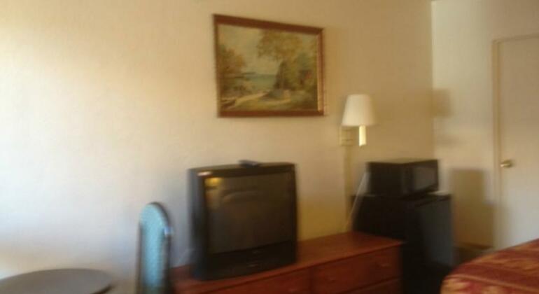 Economy Inn Alamogordo - Photo3