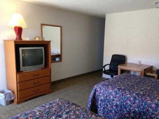Grizzly Inn Motel - Photo4