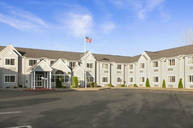 Microtel Inn by Wyndham - Albany Airport - Photo2