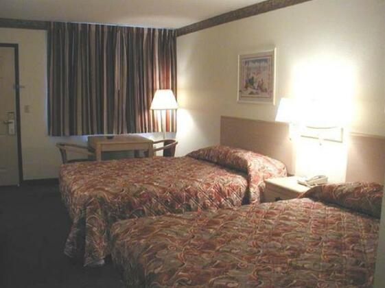 American Inn & Suites Albuquerque - Photo3