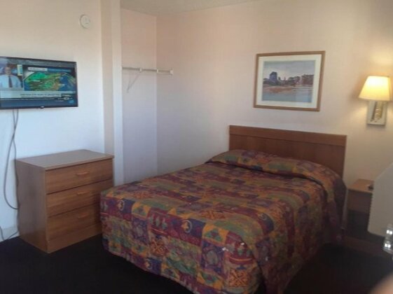 InTown Suites Extended Stay Albuquerque - Photo5