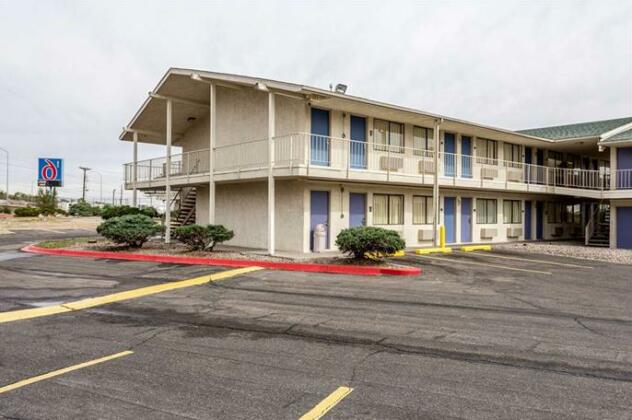 Motel 6 Albuquerque Northeast - Photo3