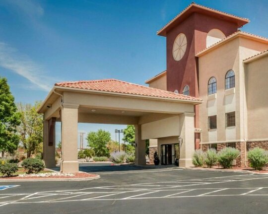 Quality Inn & Suites Albuquerque West - Photo3