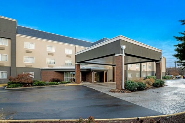 La Quinta Inn and Suites Knoxville Airport - Photo5