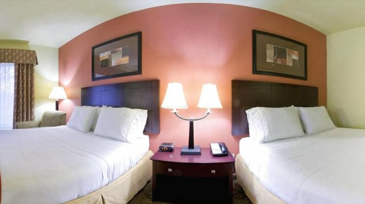 Holiday Inn Express & Suites Alexandria - Photo5