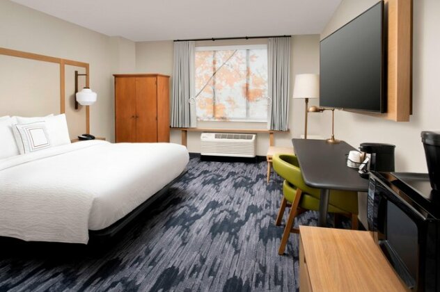 Fairfield Inn & Suites by Marriott Alexandria West/Mark Center - Photo2