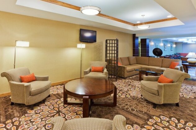 Holiday Inn Express & Suites Alexandria - Fort Belvoir - Photo4