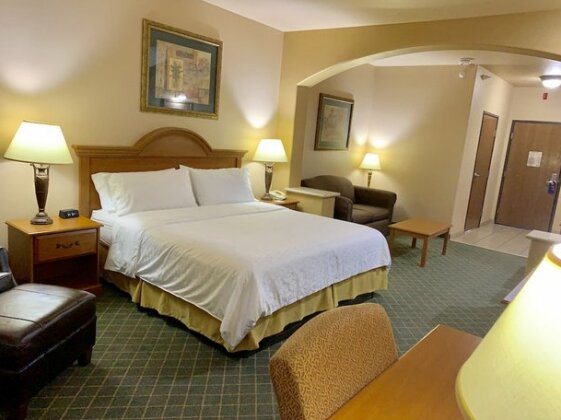 Holiday Inn Express Hotel and Suites Alice - Photo3