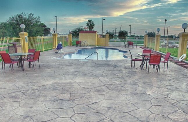 La Quinta Inn & Suites Alice - Photo4