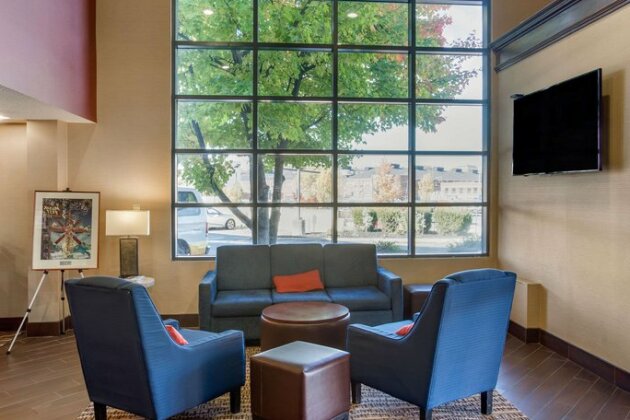 Comfort Suites Bethlehem Near Lehigh University and LVI Airport - Photo5