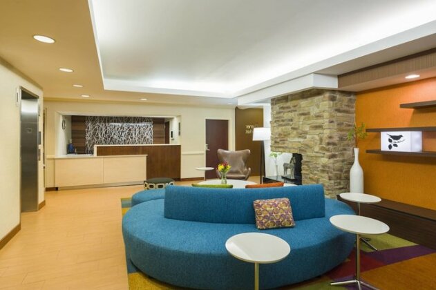 Fairfield Inn & Suites by Marriott Allentown Bethlehem Lehigh Valley Airport - Photo3