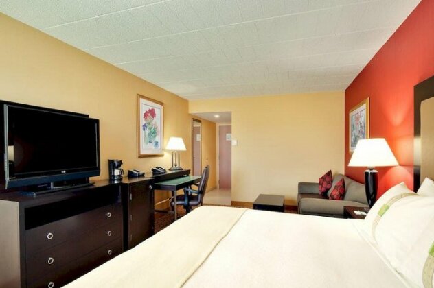 Holiday Inn Allentown Conference Center Lehigh Valley - Photo3