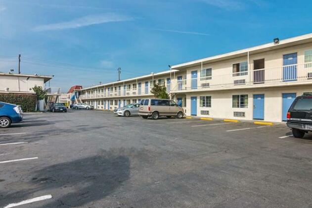 Motel 6 Gardena - Photo4