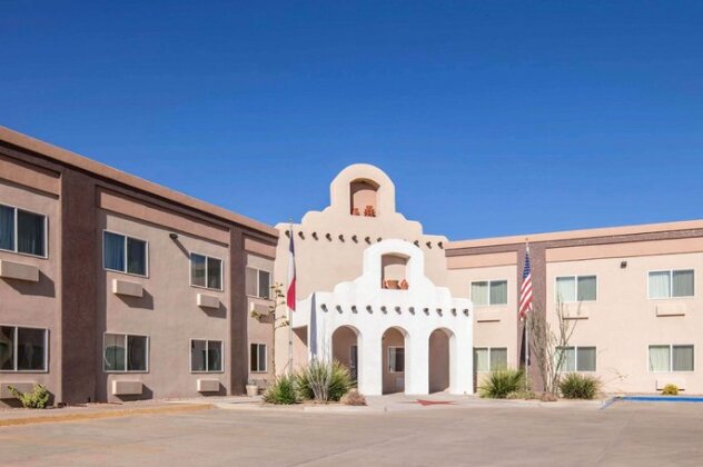 Quality Inn Alpine - Photo3