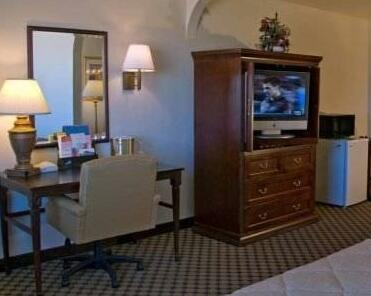 Quarter Circle 7 Hotel - Photo3