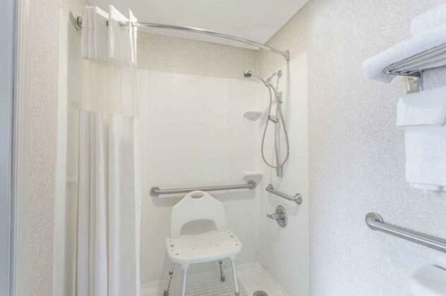 Ramada Limited Alpine - Photo2