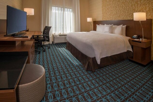 Fairfield Inn & Suites by Marriott Altoona - Photo3