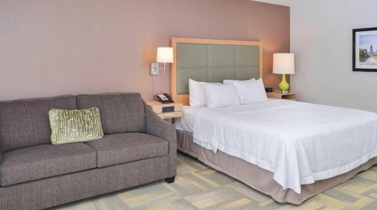 Hampton Inn and Suites Altoona-Des Moines by Hilton - Photo5