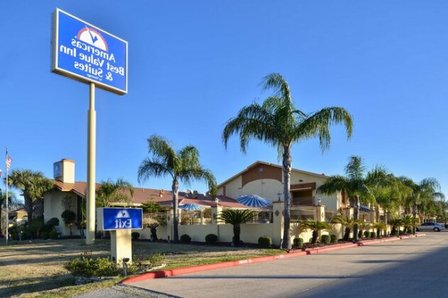 Americas Best Value Inn & Suites-Alvin Houston - Photo2