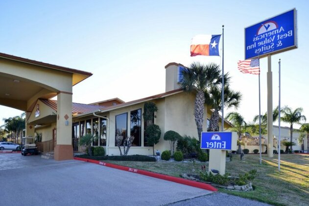 Americas Best Value Inn & Suites-Alvin Houston - Photo3