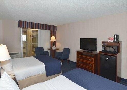Amarillo Inn & Suites - Photo2