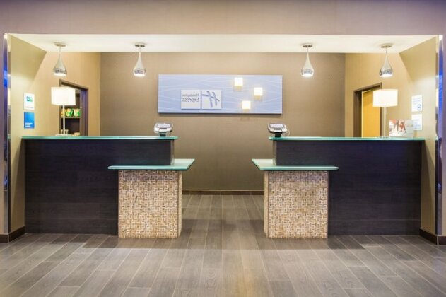 Holiday Inn Express Hotel & Suites Amarillo West - Photo4