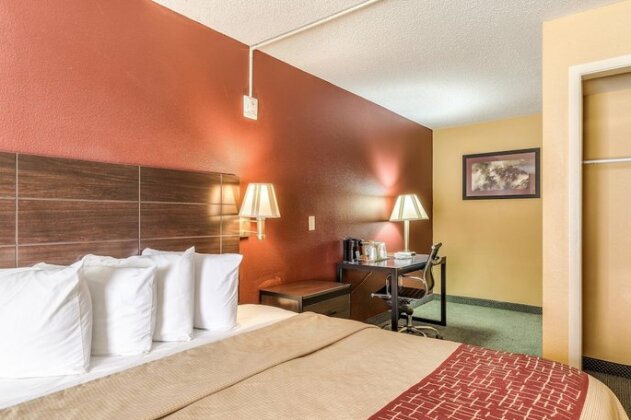 Red Roof Inn Amarillo West - Photo2