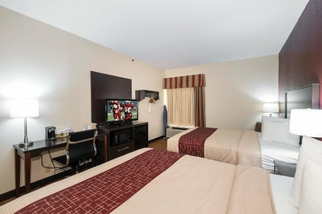 Red Roof Inn Ames - Photo4