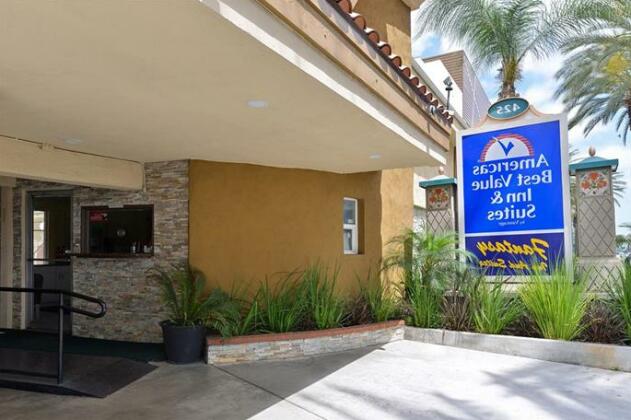 Americas Best Value Inn & Suites Anaheim - Photo2