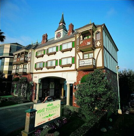 Anaheim Camelot Inn & Suites