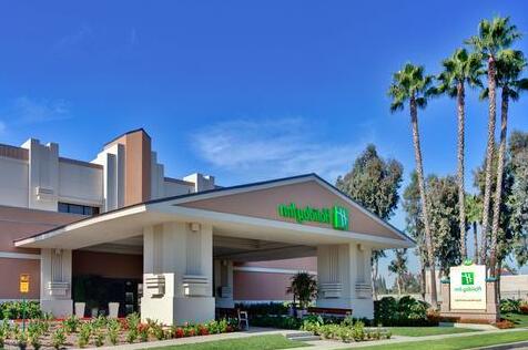 Holiday Inn Hotel & Suites Anaheim - Photo3