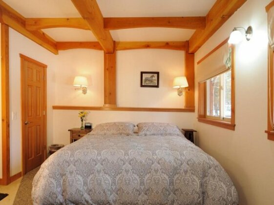 Carriage House Accommodations - Photo5
