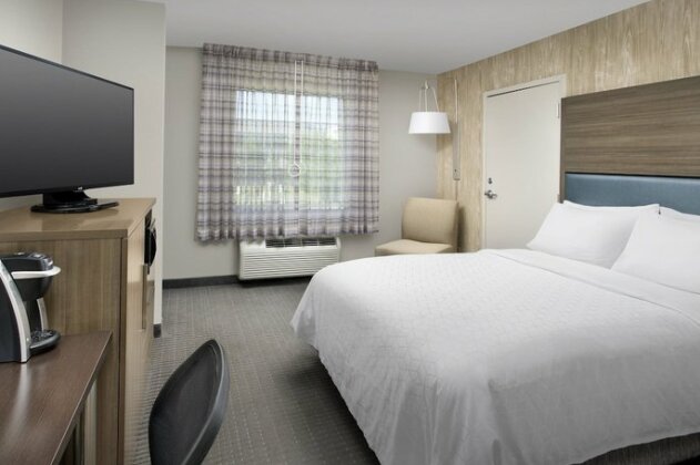 Holiday Inn Express Hotel & Suites Annapolis - Photo5
