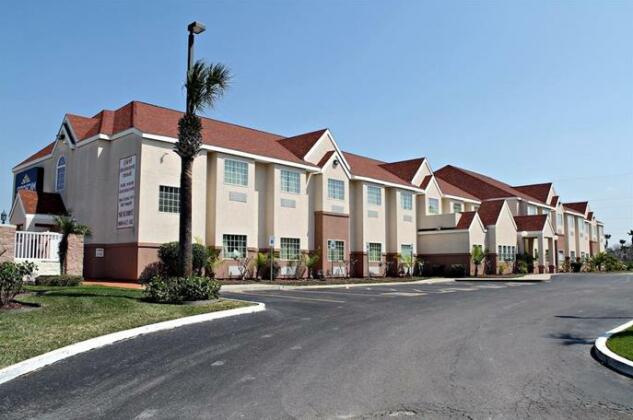 Microtel Inn & Suites by Wyndham Corpus Christi/Aransas Pass - Photo2