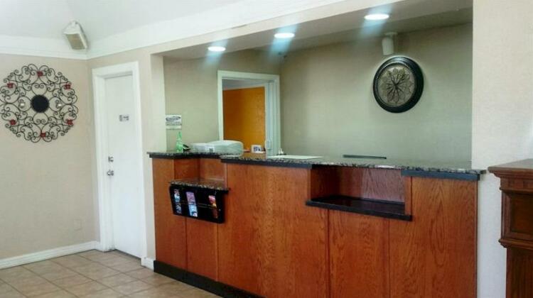 Red Roof Inn Ardmore - Photo3