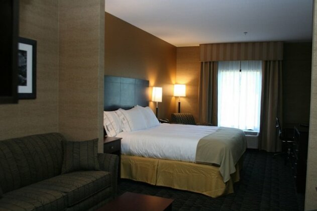 Holiday Inn Express & Suites Arkadelphia - Caddo Valley - Photo3