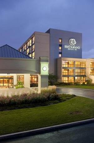 DoubleTree by Hilton Chicago - Arlington Heights - Photo2