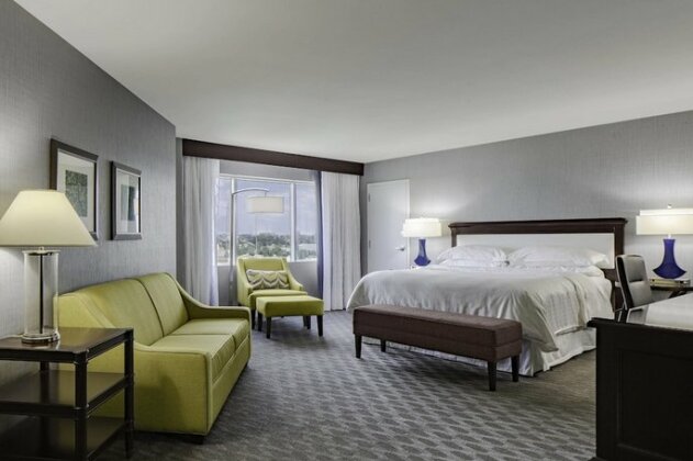 Sheraton Arlington Hotel - Photo4