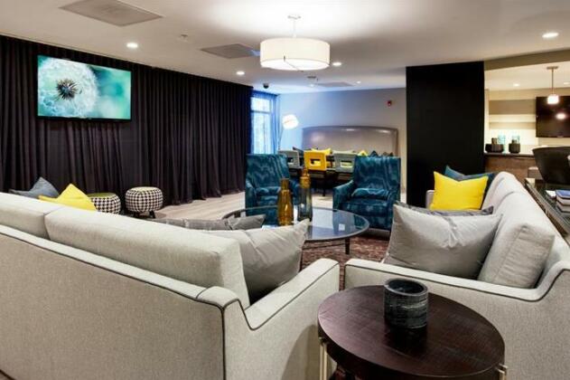 Global Luxury Suites at The Palatine - Photo3