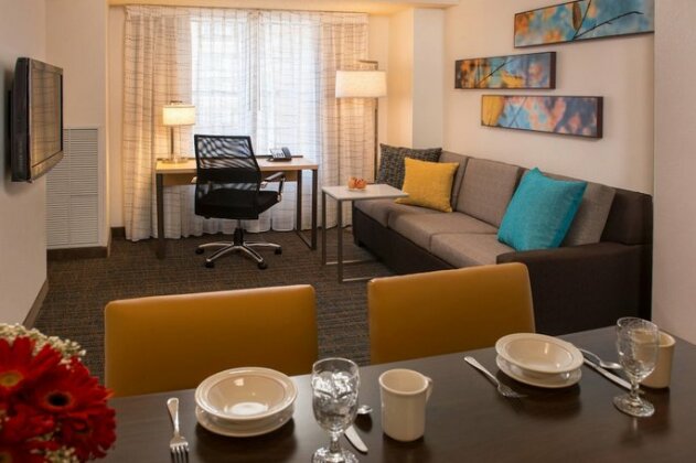 Residence Inn Arlington Rosslyn - Photo5