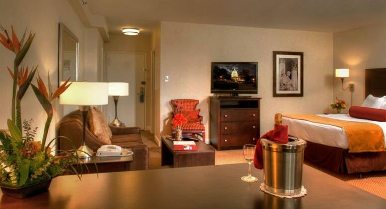 The Virginian Suites an Ascend Collection Hotel - Photo3