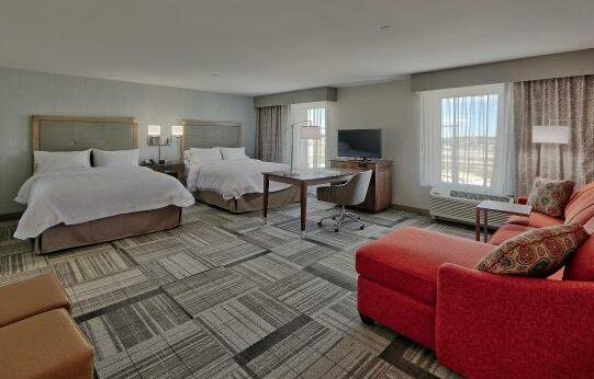 Hampton Inn & Suites Artesia - Photo5