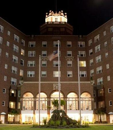 Pet Friendly Asbury Park Hotel Rooms - Berkeley Oceanfront Hotel