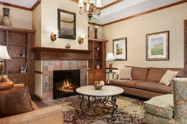 Country Inn & Suites by Radisson Asheville West Biltmore Estate NC - Photo2