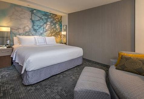 Courtyard by Marriott Asheville Airport - Photo4