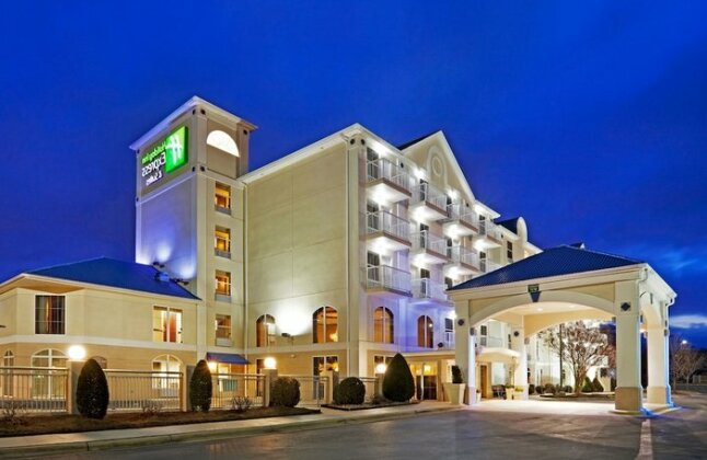 Holiday Inn Express & Suites Asheville SW - Outlet Ctr Area - Photo2