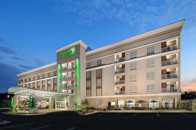 Holiday Inn Hotel & Suites Arden - Asheville Airport - Photo4